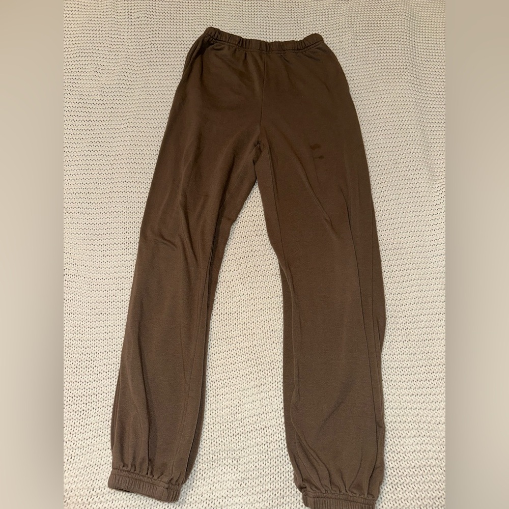 Brown cuffed sweatpants